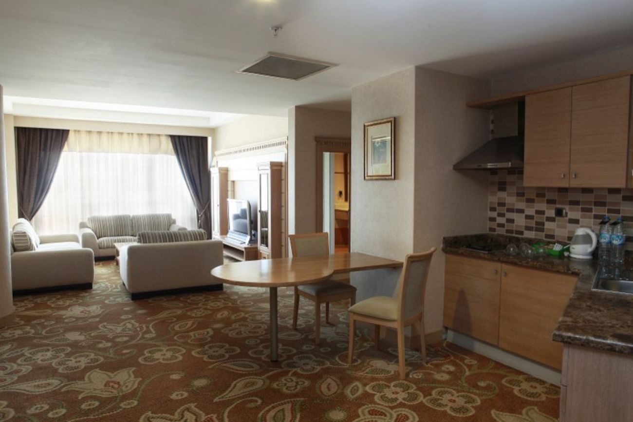 FAME RESIDENCE LARA & SPA 5*