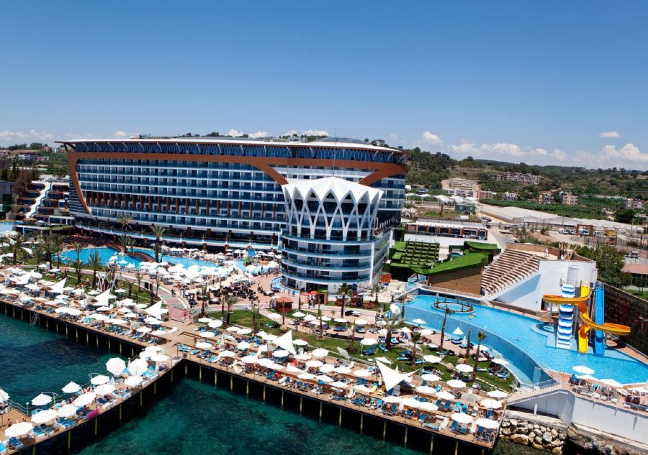 GRANADA LUXURY RESORT & SPA 5*