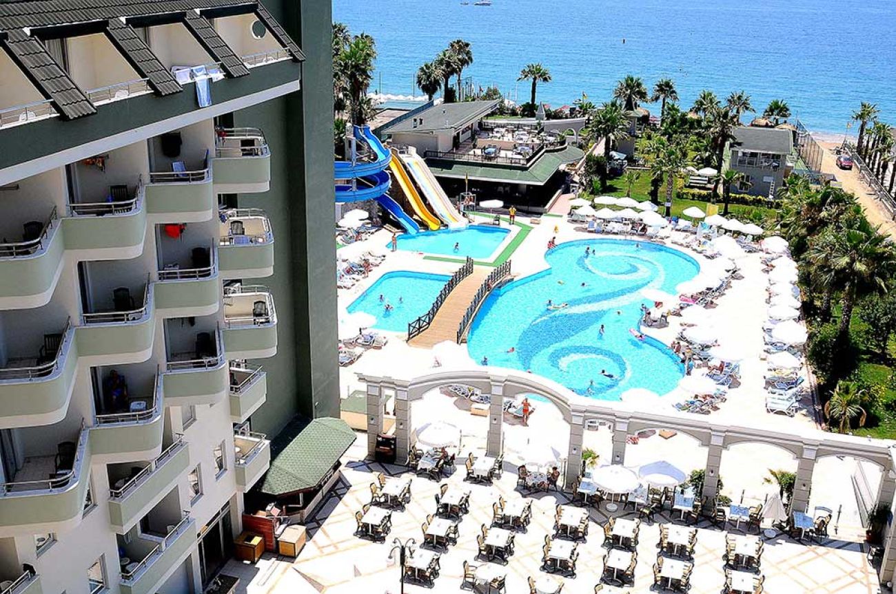 HOLIDAY GARDEN RESORT 5*