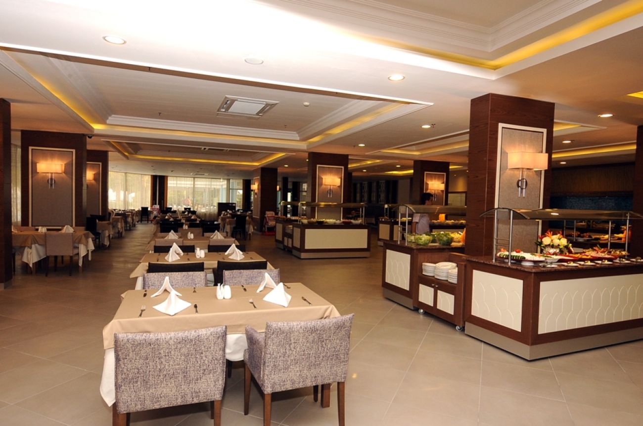 INSULA RESORT & SPA 5*