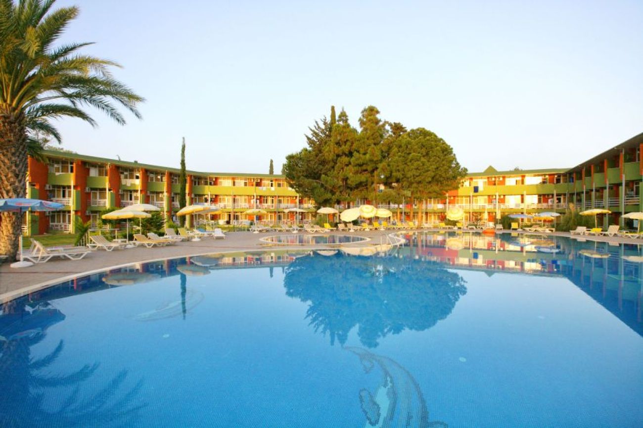 LONICERA WORLD HOTEL 4*