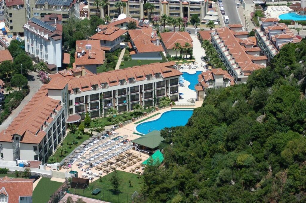 MIRAGE WORLD HOTEL 4*