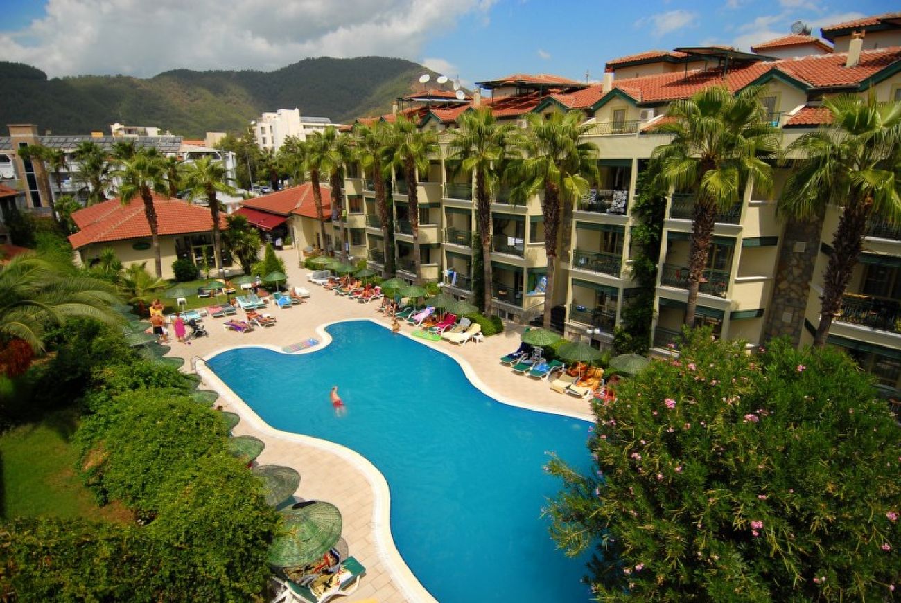 MIRAGE WORLD HOTEL 4*