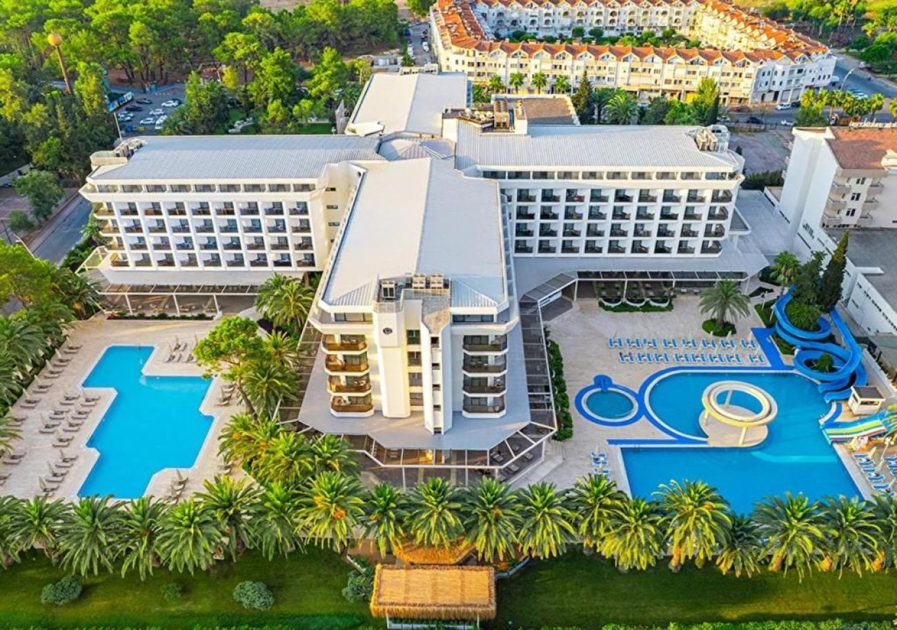 OZKAYMAK MARINA 5*