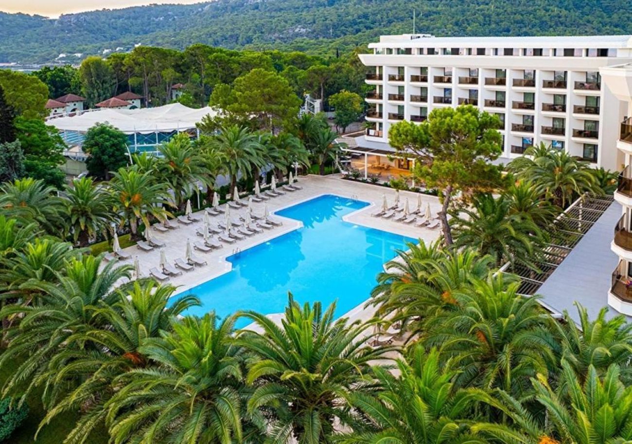 OZKAYMAK MARINA 5*