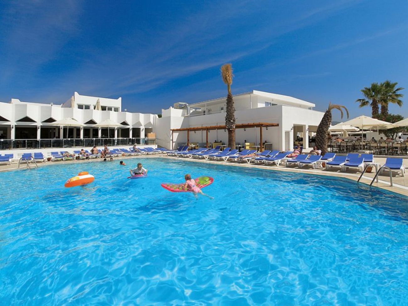 PETUNYA BEACH RESORT 4*