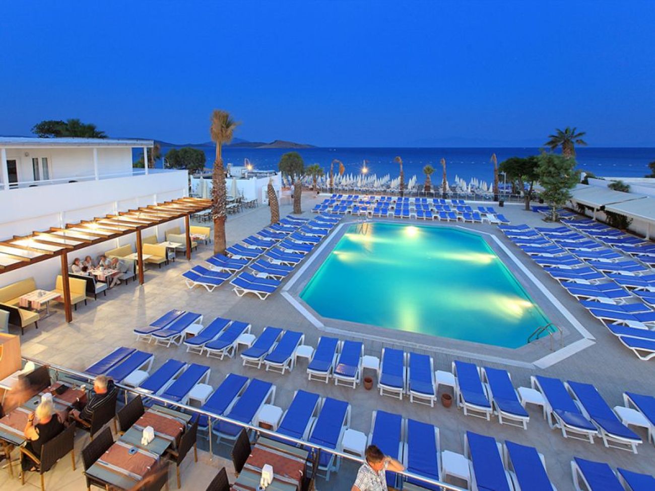 PETUNYA BEACH RESORT 4*