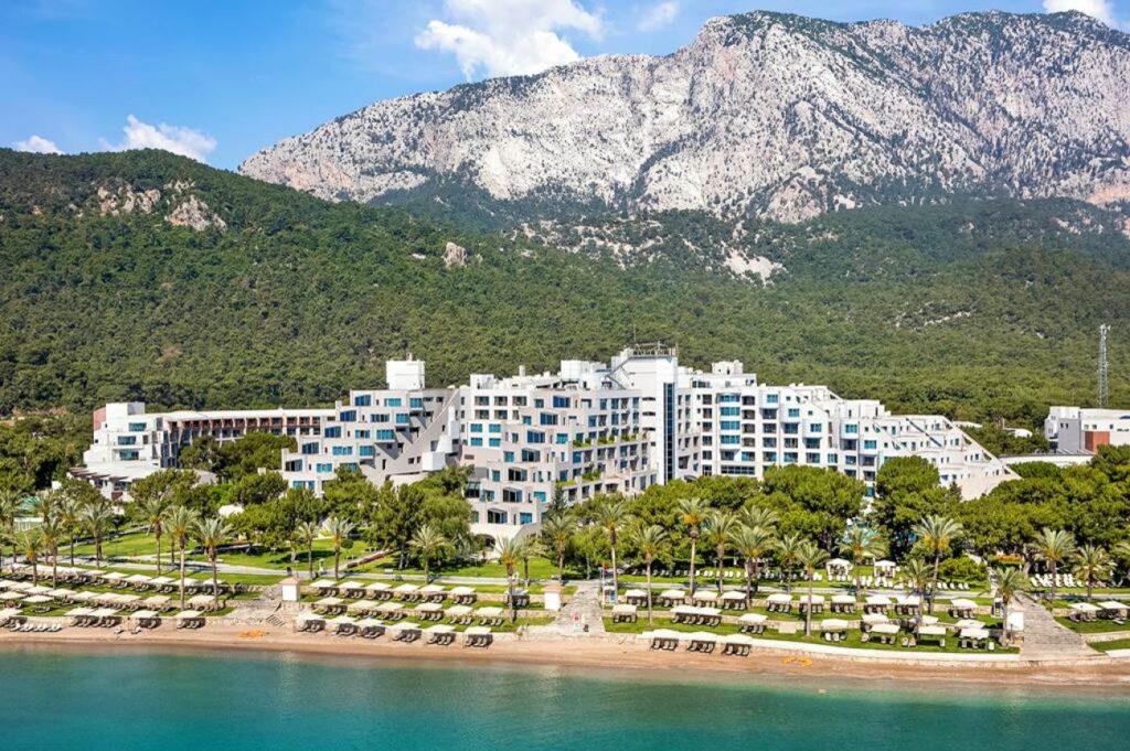 RIXOS SUNGATE 5*