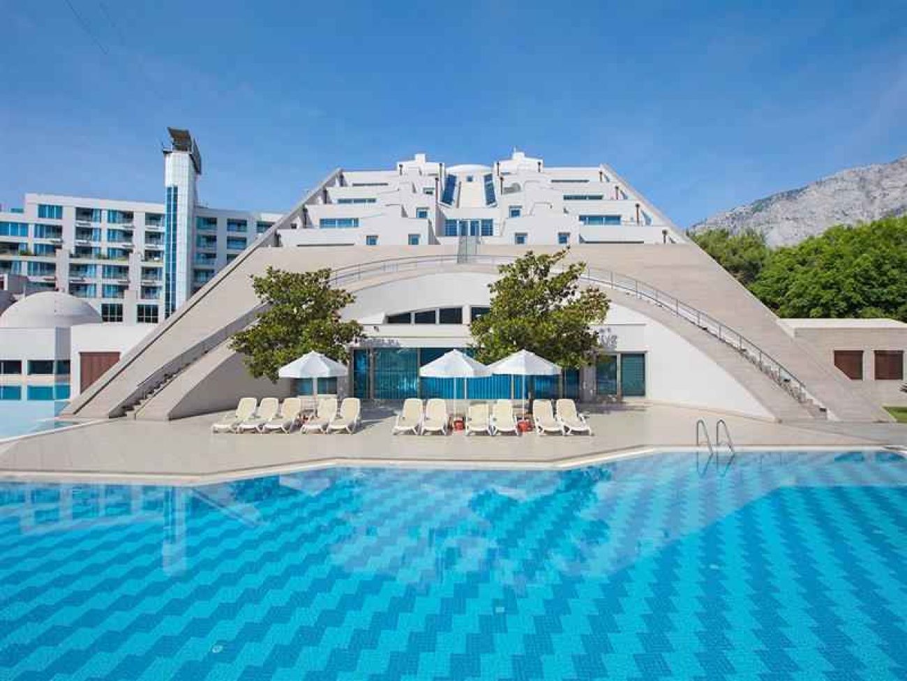 RIXOS SUNGATE 5*