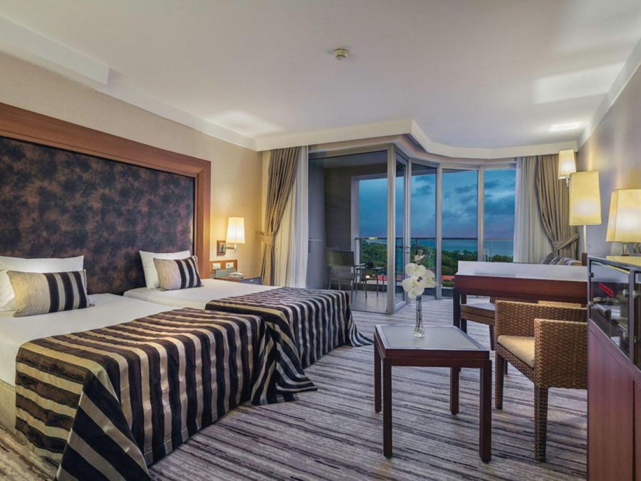 RIXOS SUNGATE 5*