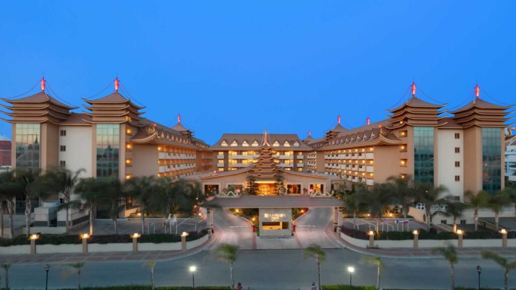 ROYAL DRAGON HOTEL 5*