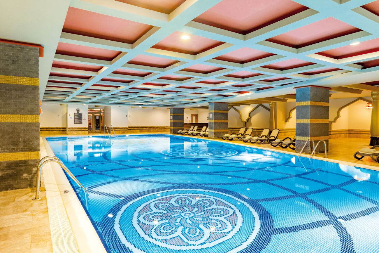 ROYAL DRAGON HOTEL 5*