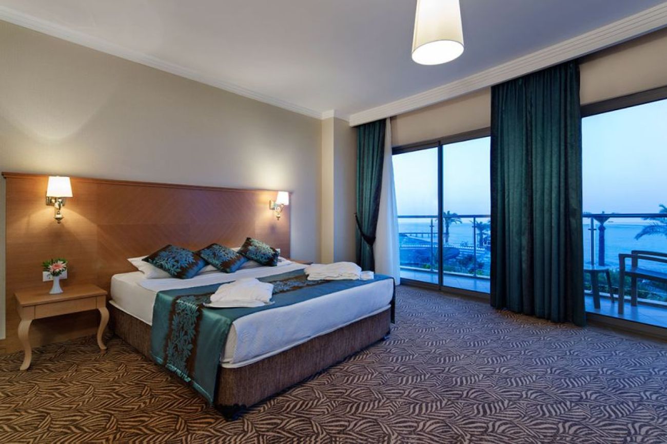 SAPHIR HOTEL & VILLAS 4*