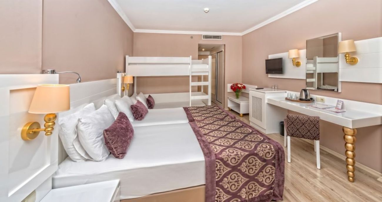 SERENIS HOTEL 5*