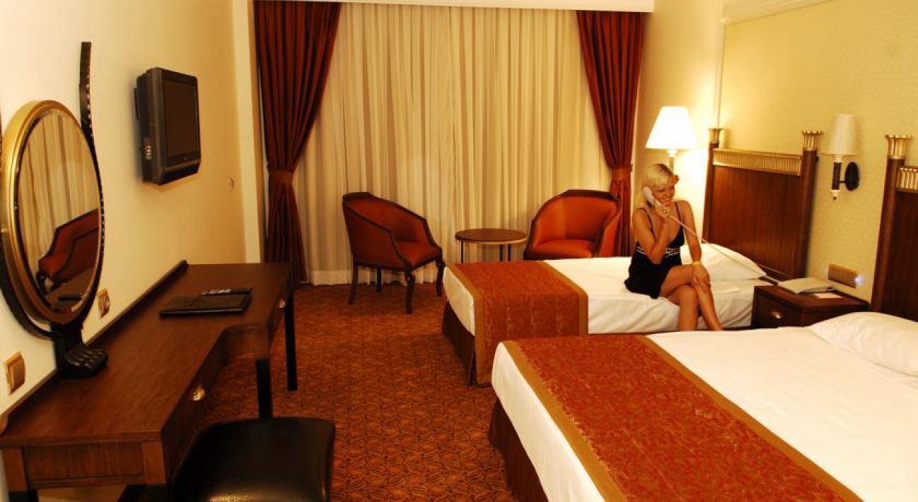 STARLIGHT RESORT 5*