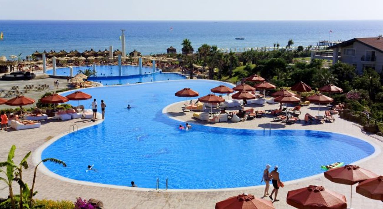 STARLIGHT RESORT 5*