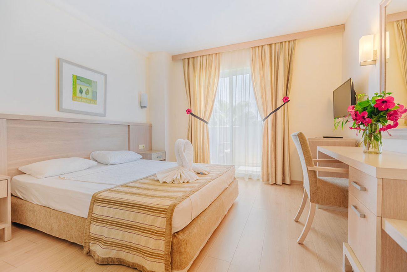 SURAL RESORT 5*