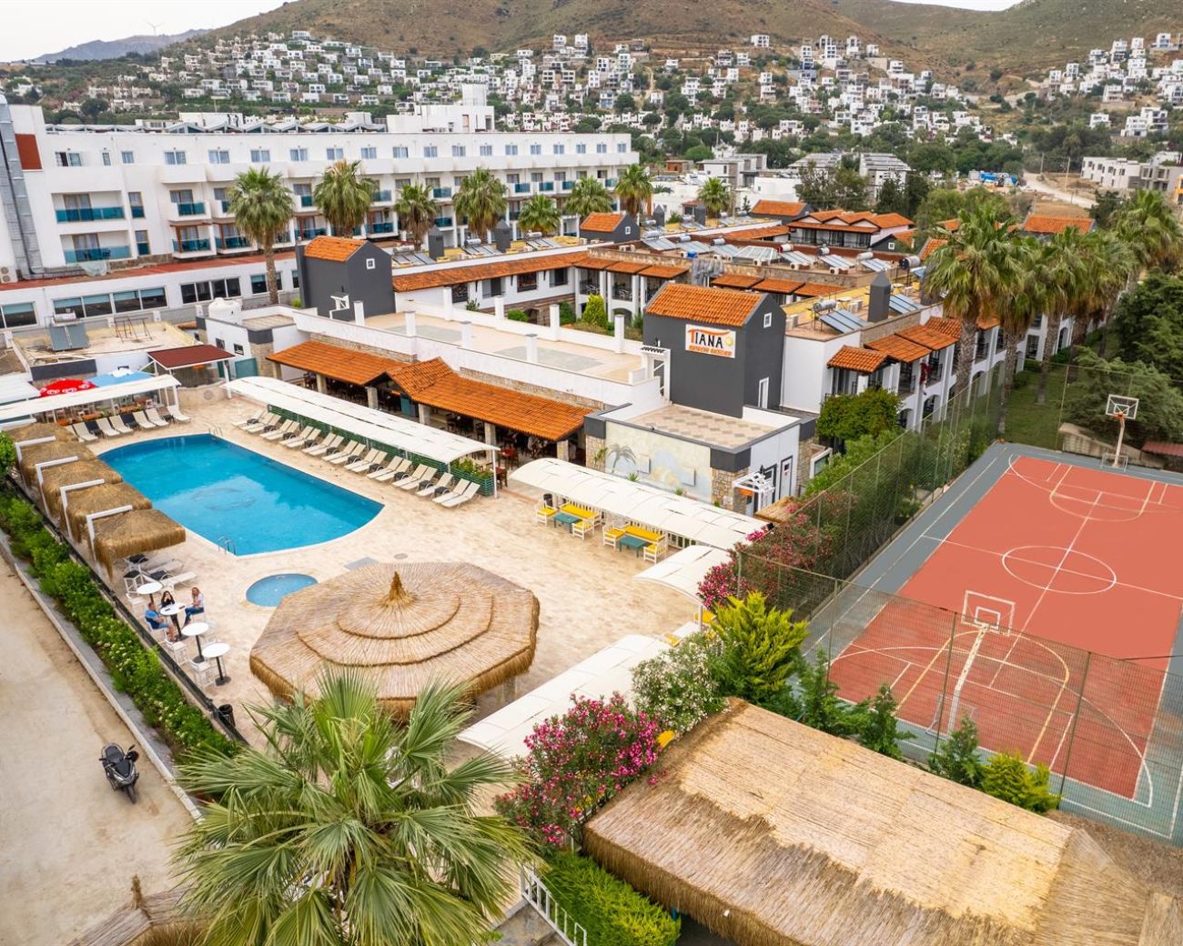 TIANA BEACH RESORT 3*