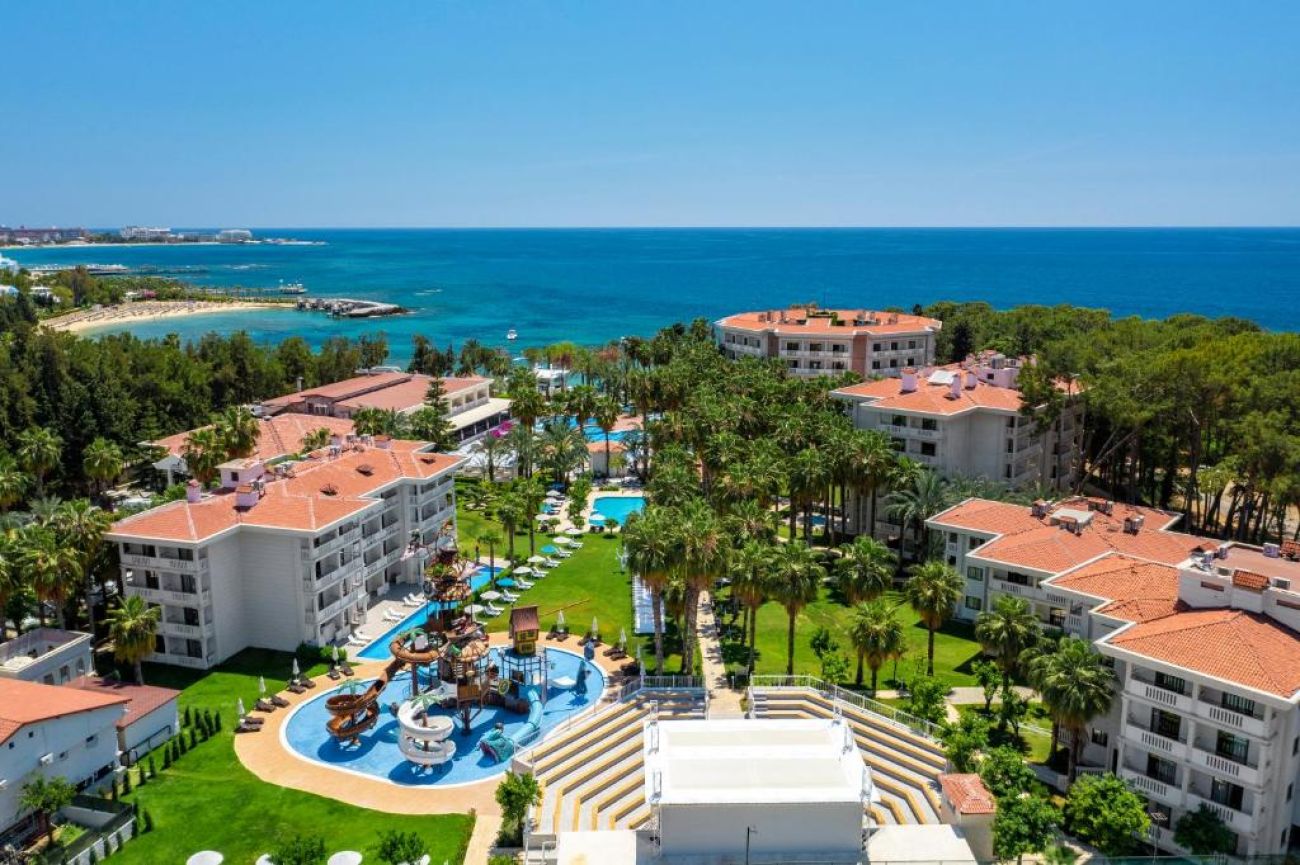 UTOPIA RESORT & RESIDENCE 5*