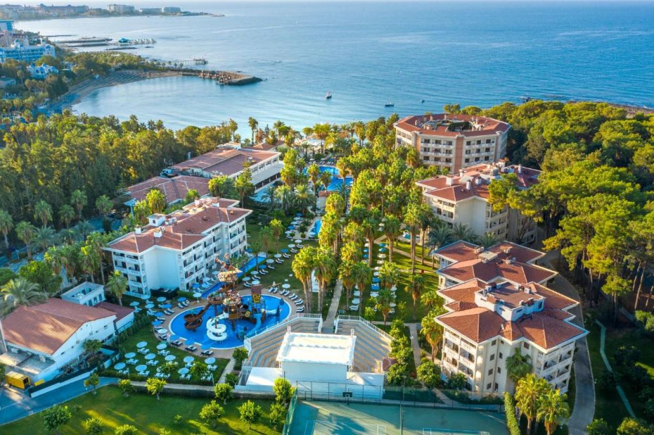 UTOPIA RESORT & RESIDENCE 5*