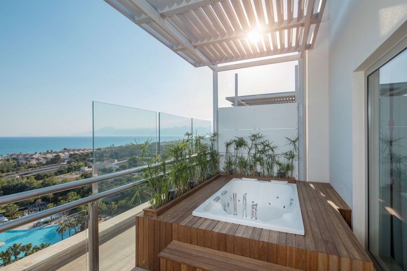 LARA BARUT COLLECTION 5*
