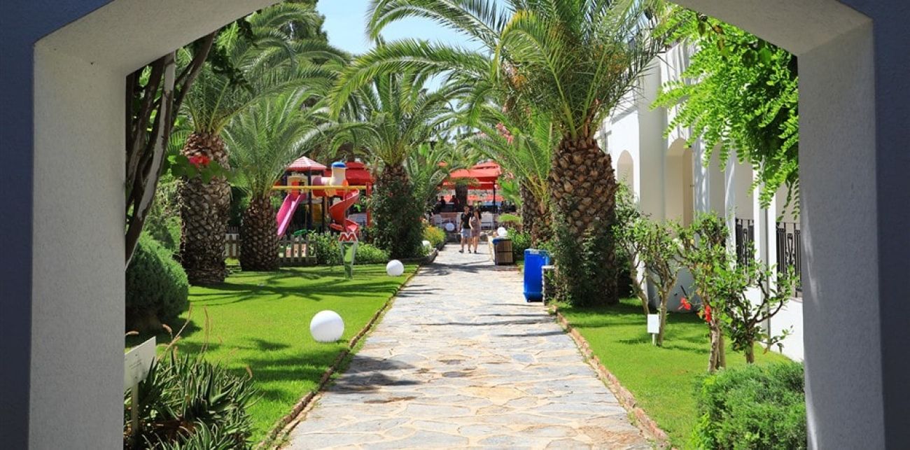 VERY CHIC HOTEL(EX MAGNIFIC ) / 5* 4*