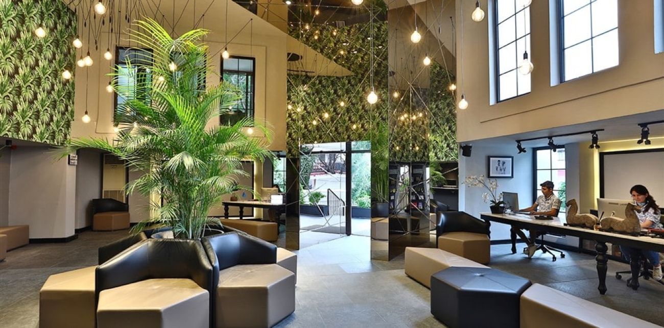 VERY CHIC HOTEL(EX MAGNIFIC ) / 5* 4*