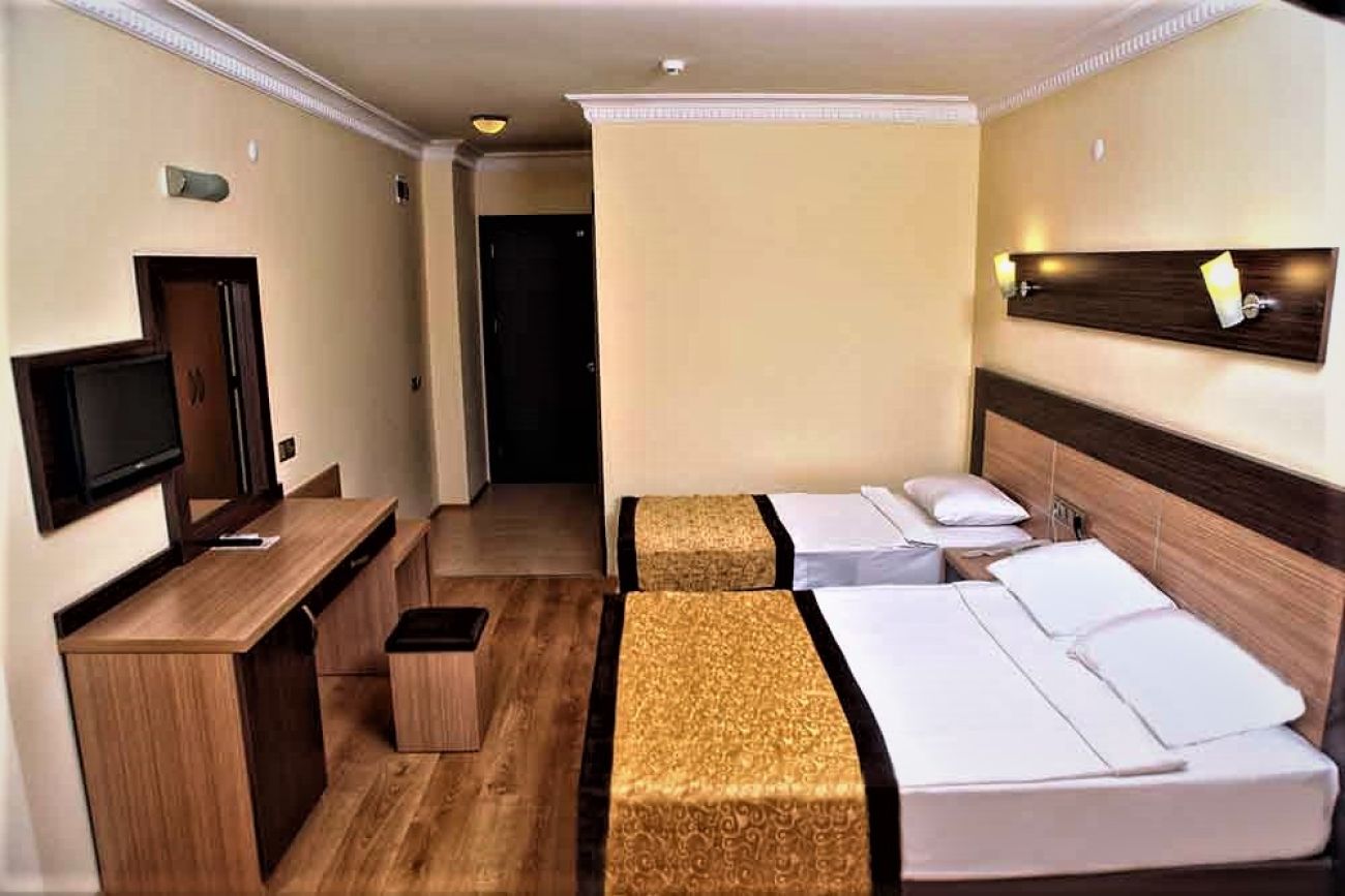 CARETTA BEACH HOTEL 4*