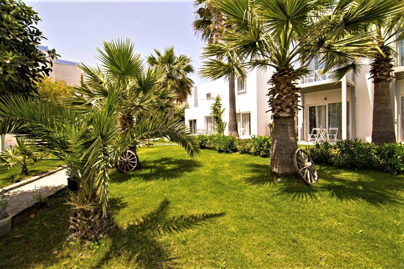 CHARM BEACH HOTEL 4*