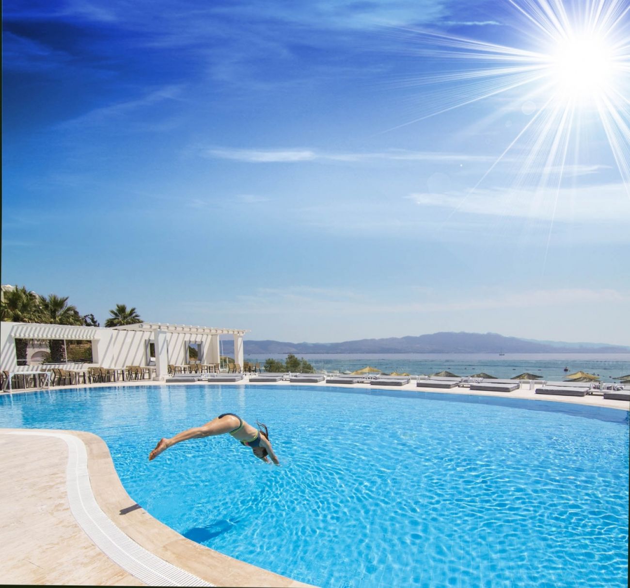 CHARM BEACH HOTEL 4*