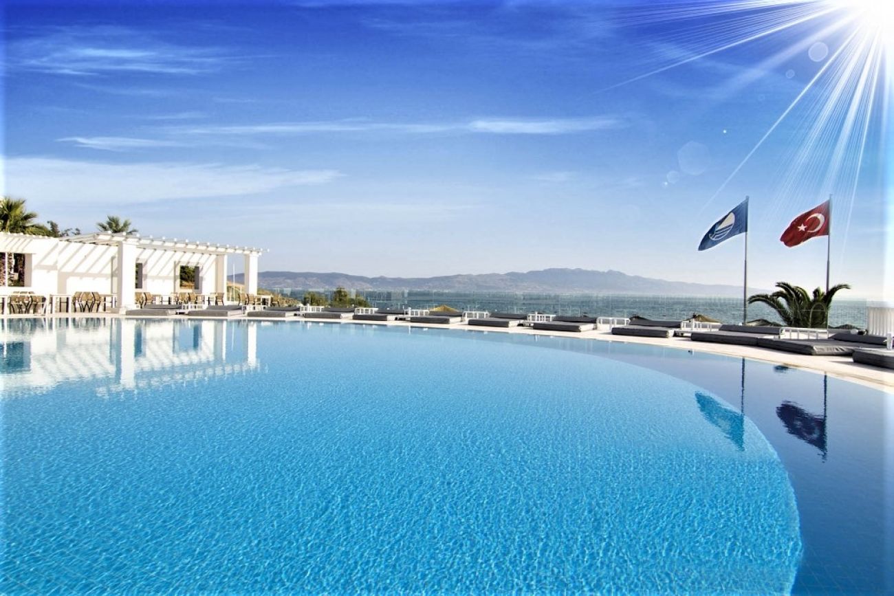 CHARM BEACH HOTEL 4*