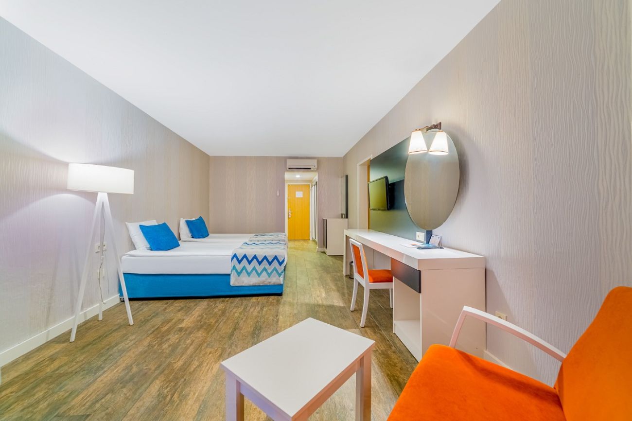 JUSTINIANO CLUB PARK CONTI 5*