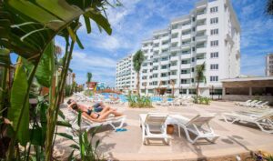 WYNDHAM GARDEN LARA 5*