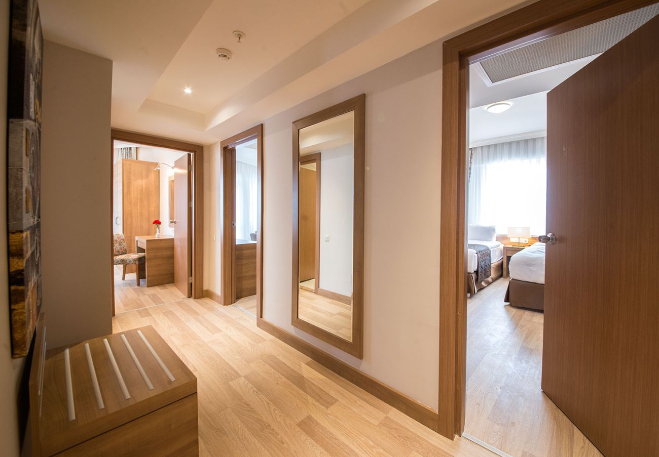 WYNDHAM GARDEN LARA 5*