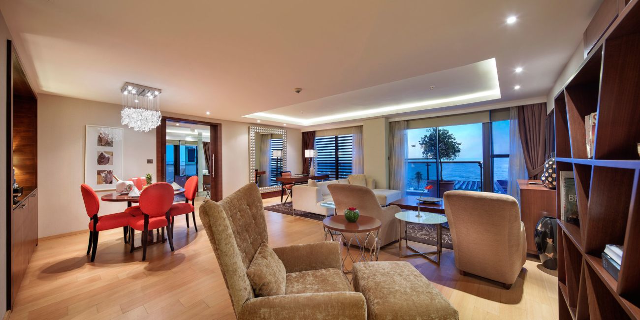 TUI BLUE SIDE 5*