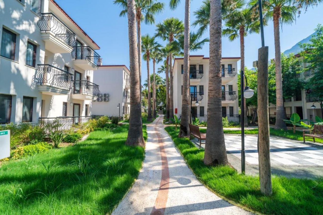 SUNDIA BY LIBERTY OLUDENIZ 5*