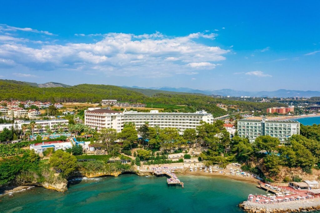 UTOPIA BEACH CLUB 4*