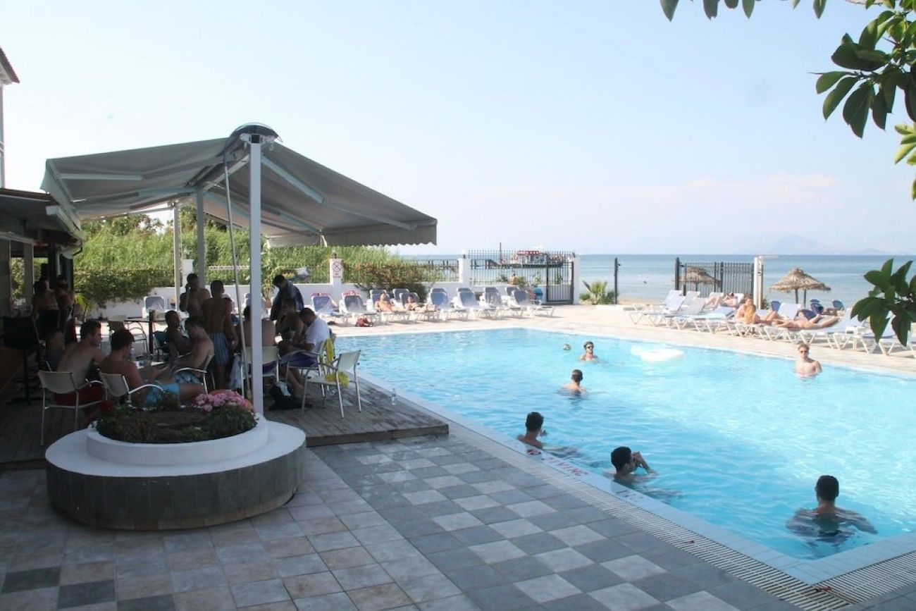 Ammos Apartments