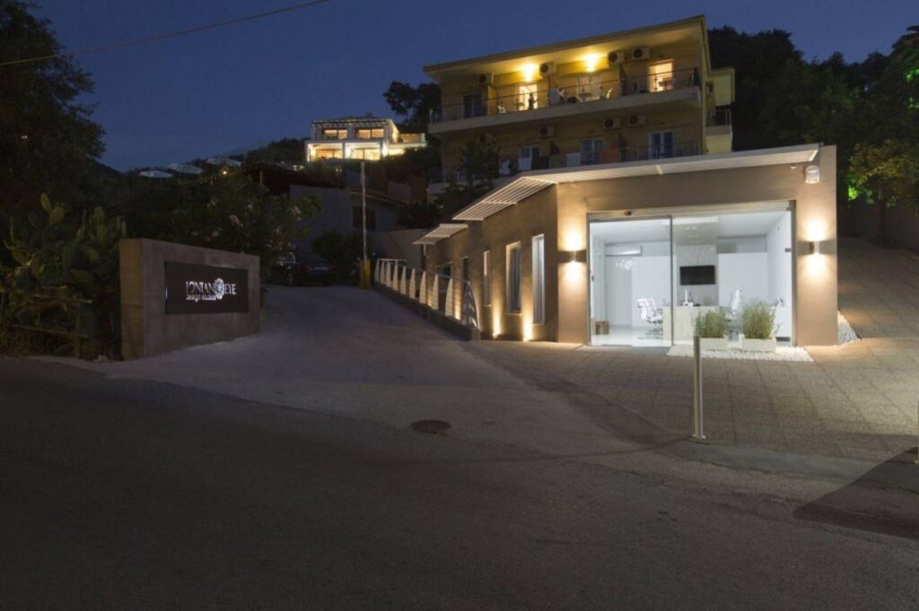 Ionian Eye Design Studios & Spa 3*