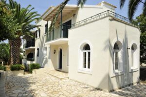 Balaris Apartments