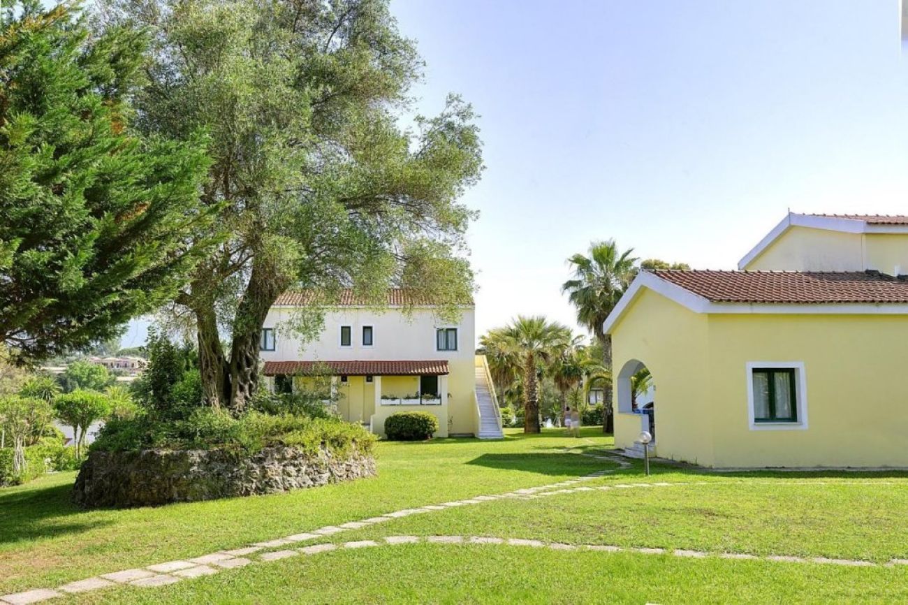 Helion Villas and Apartments 3*
