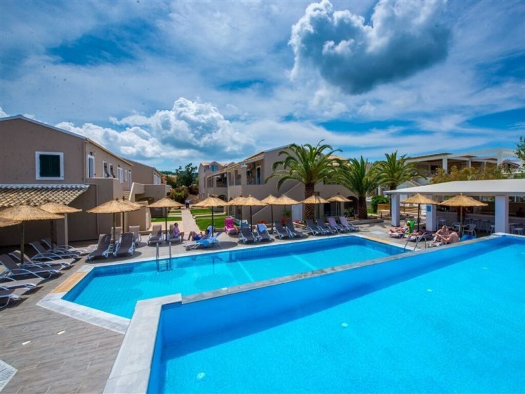 Ninos Amour Holiday Resort 2*