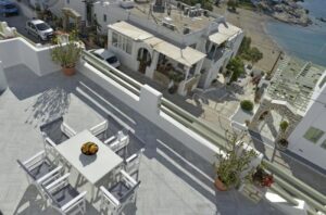 Hara Studios and Apartments