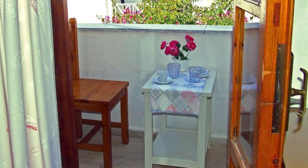 Eleftheria Rooms 3*
