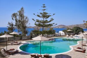 High Mill Paros 4*