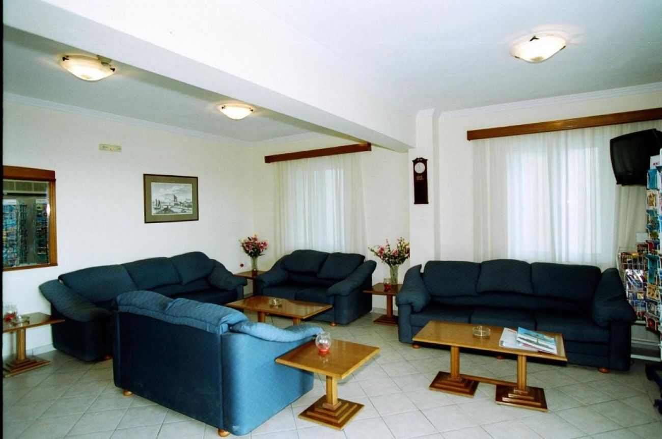 Andreolas Beach hotel 2*