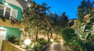 Sun Rise Hotel 4*