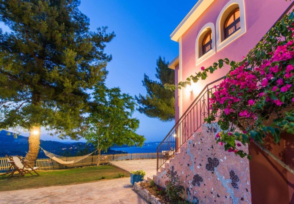 Villa Eora 3*