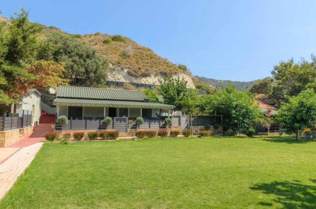 Dafni Villas & Maisonettes 4*