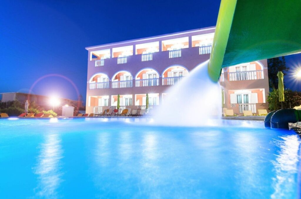 Aeon Hotel 3*